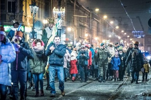 5c33178d3eb0fosize933x0q70heb5523-190122-0_pl